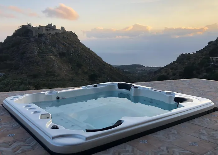 Il Casale Degli Aragonesi