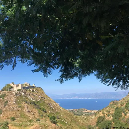Il Casale Degli Aragonesi * Ρέτζιο ντι Καλάμπρια