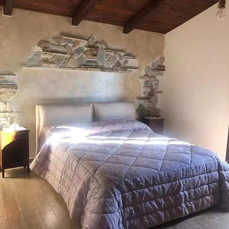 Villa Il Casale Degli Aragonesi