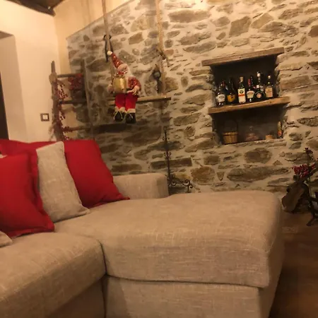 Il Casale Degli Aragonesi Βίλα