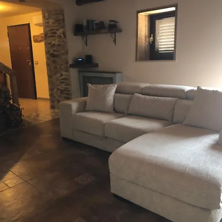 Villa Il Casale Degli Aragonesi