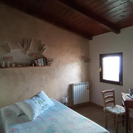 Il Casale Degli Aragonesi Βίλα